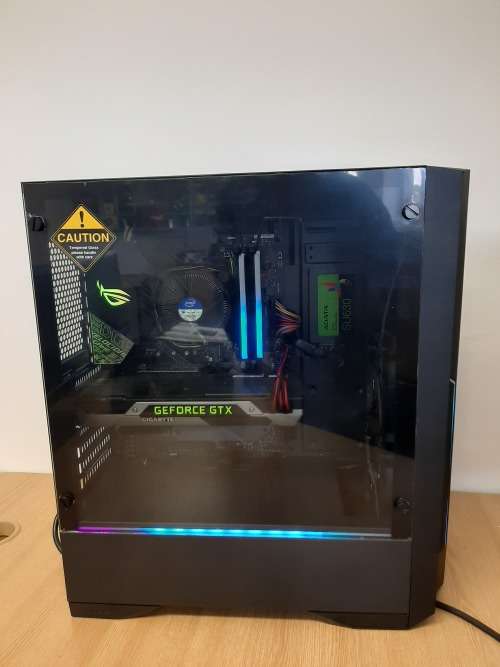 GAMING PC - I5 8600k / ASUS STRIX MB / 16GB  RAM / GTX 1060 6G / 512GB SSD / 500GB HDD / WIN 10